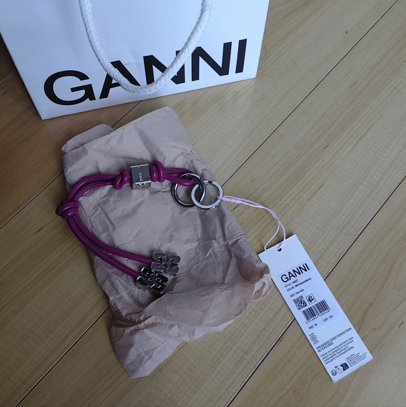 Ganni Purple Leather Key Holder with Silver Accents - Picture 3 of 3